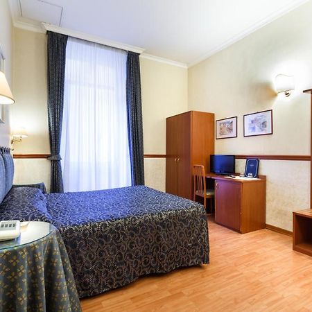 Hotel Paris Рим Екстер'єр фото