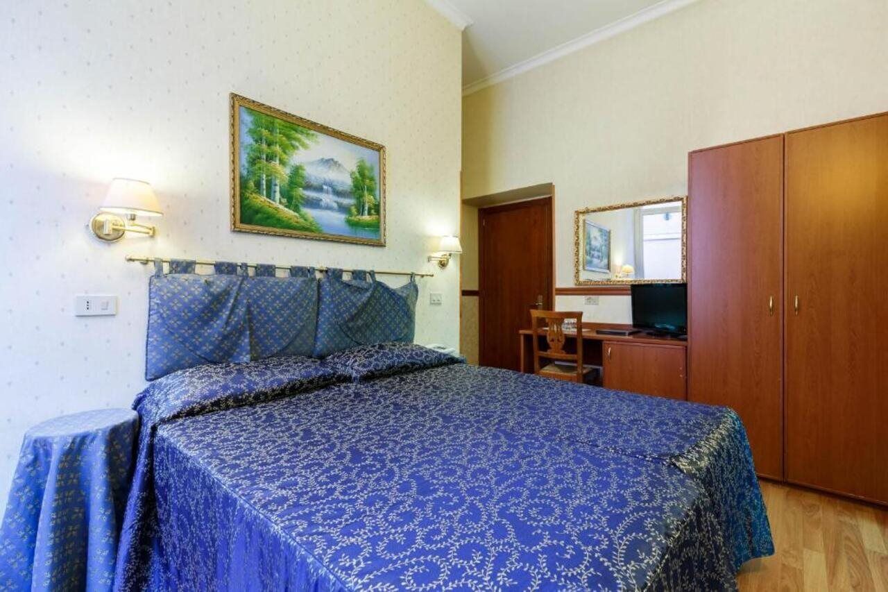Hotel Paris Рим Екстер'єр фото