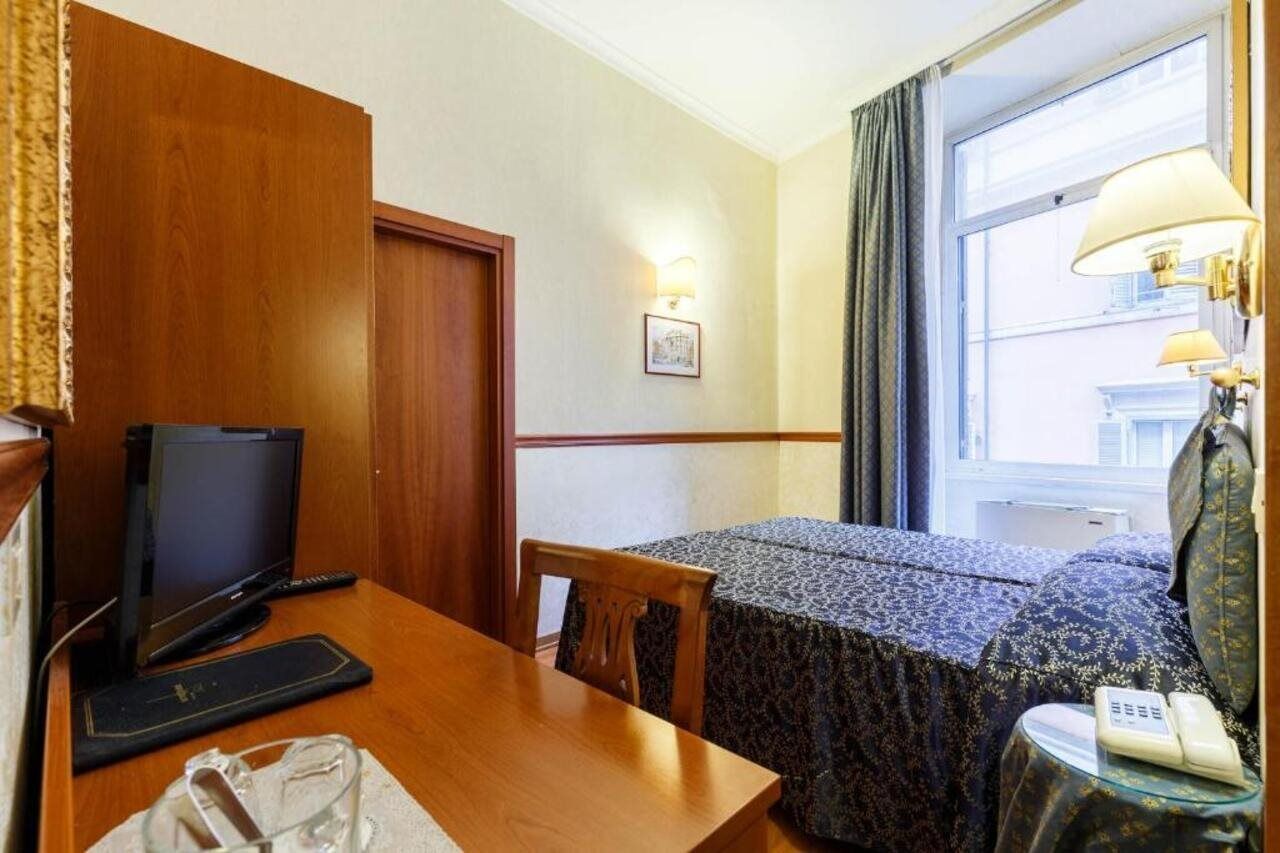 Hotel Paris Рим Екстер'єр фото